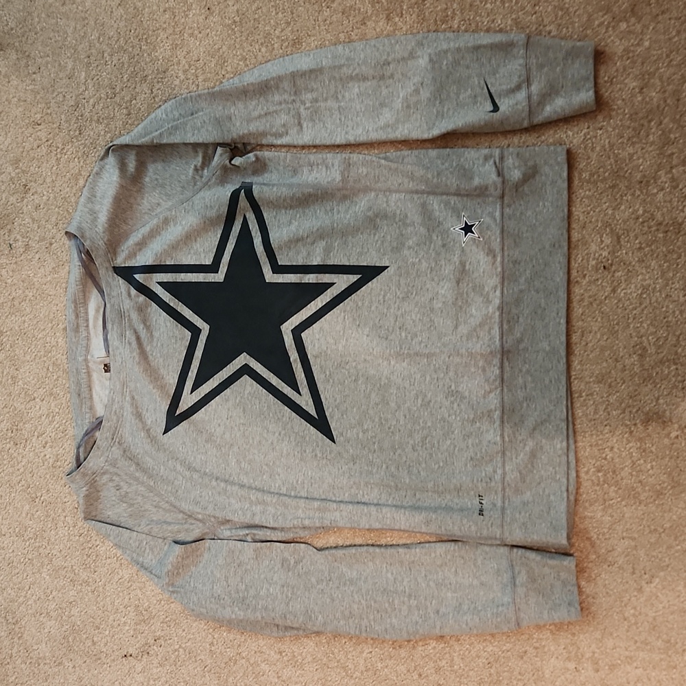 Dallas Cowboys Nike dri-fit sweater
